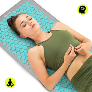 Голяма постелка за акупресура с възглавница и калъф - 130 см HyperMotion сиво-ментово