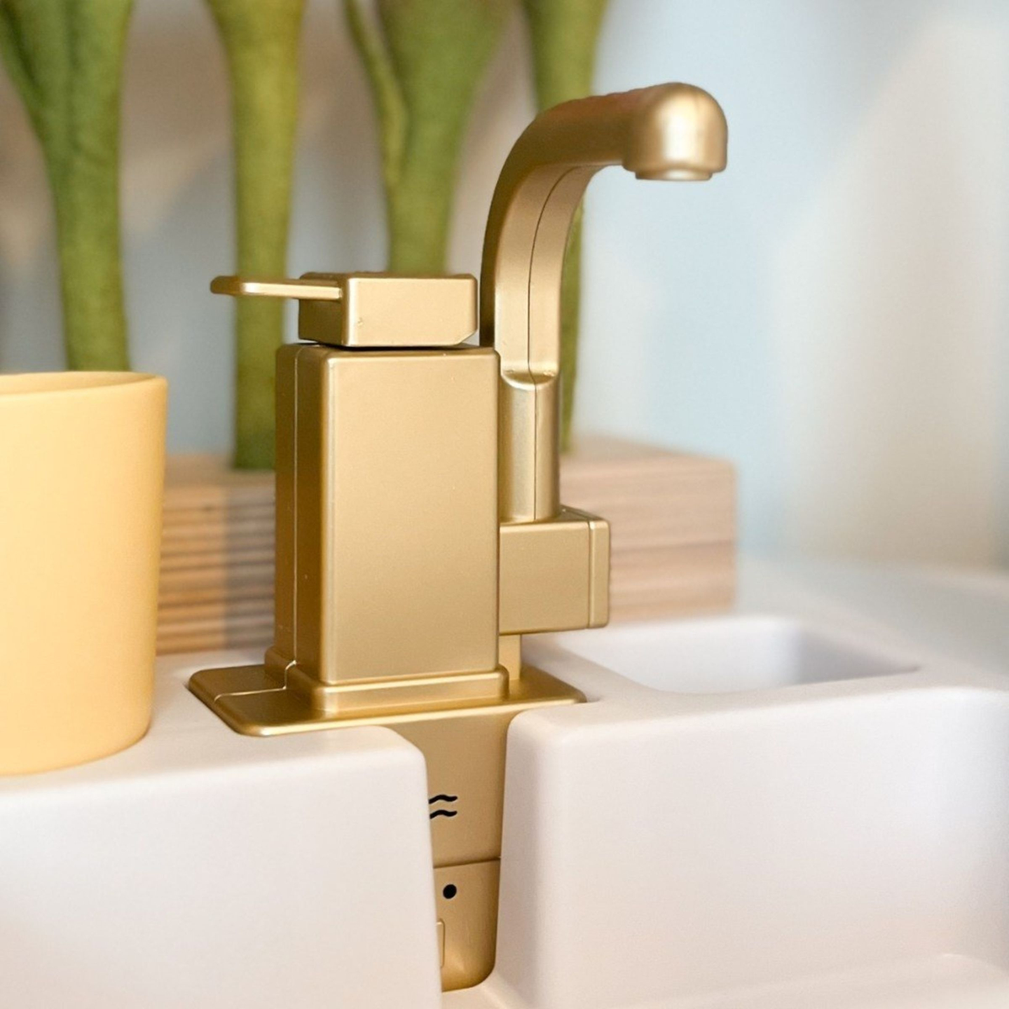 XXXXL голяма дървена интерактивна кухня с LED осветление, пералня, микровълнова печка - 50 елемента