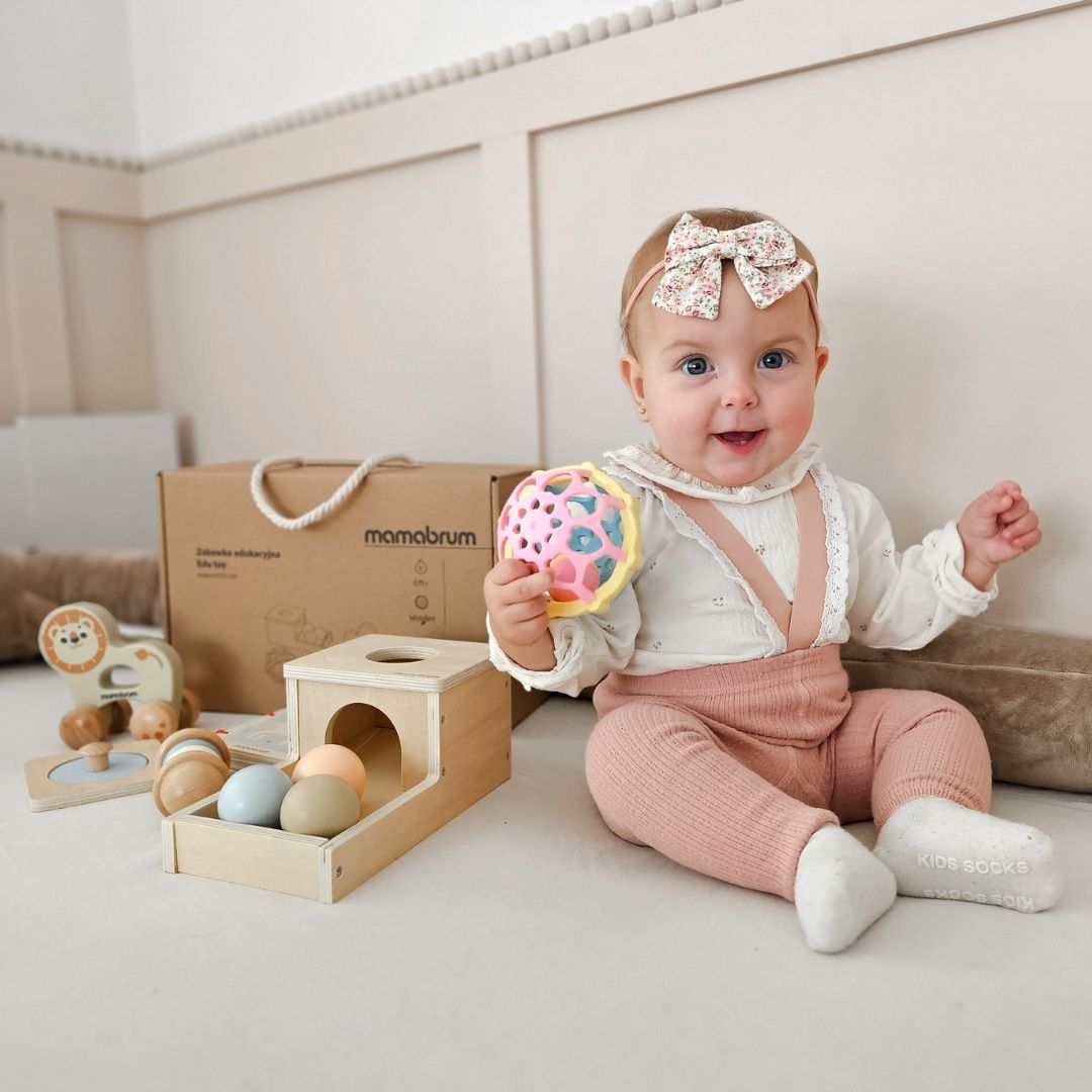 Комплект играчки Монтесори за бебета от 7 до 12 месеца