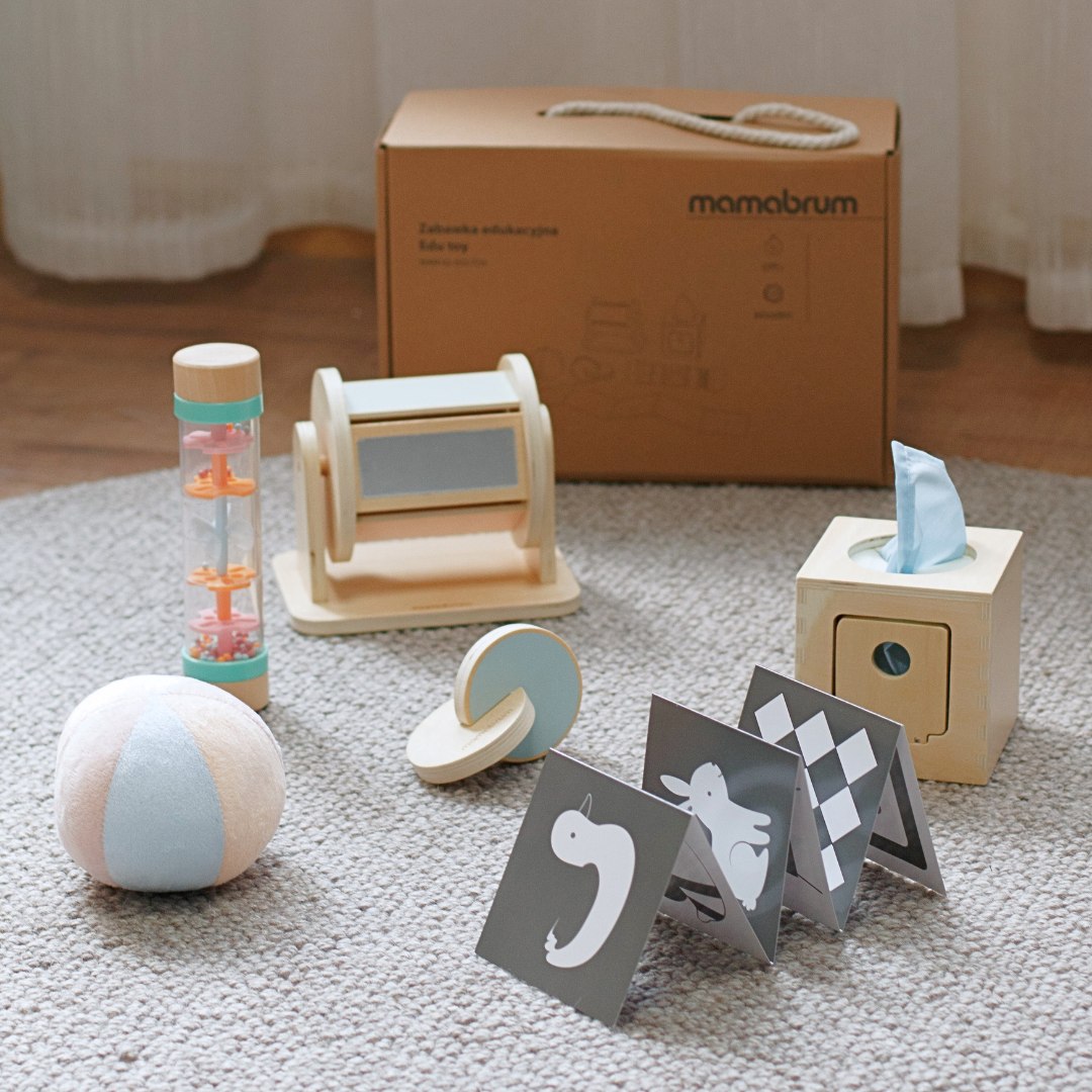 Комплект играчки Монтесори за малки деца от 0 до 6 месеца