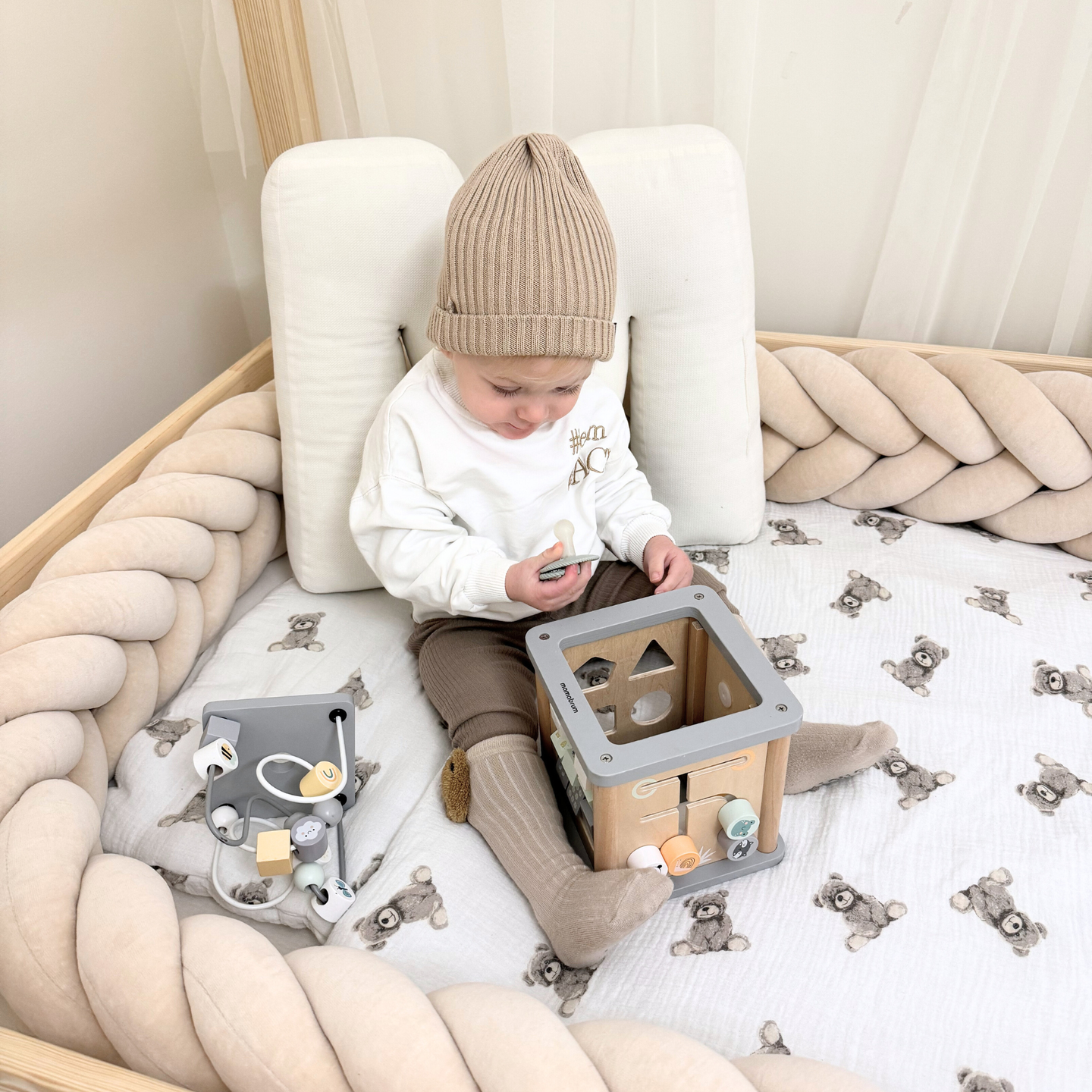 Дървен образователен куб Монтесори - моторен цикъл