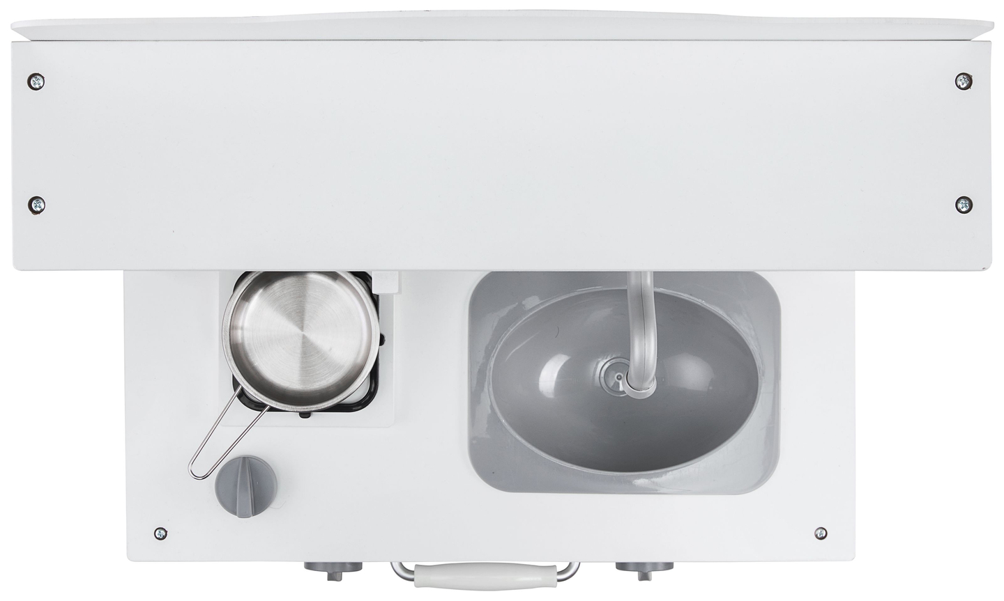 Бяла дървена кухня с престилка, аксесоари и LED лампа