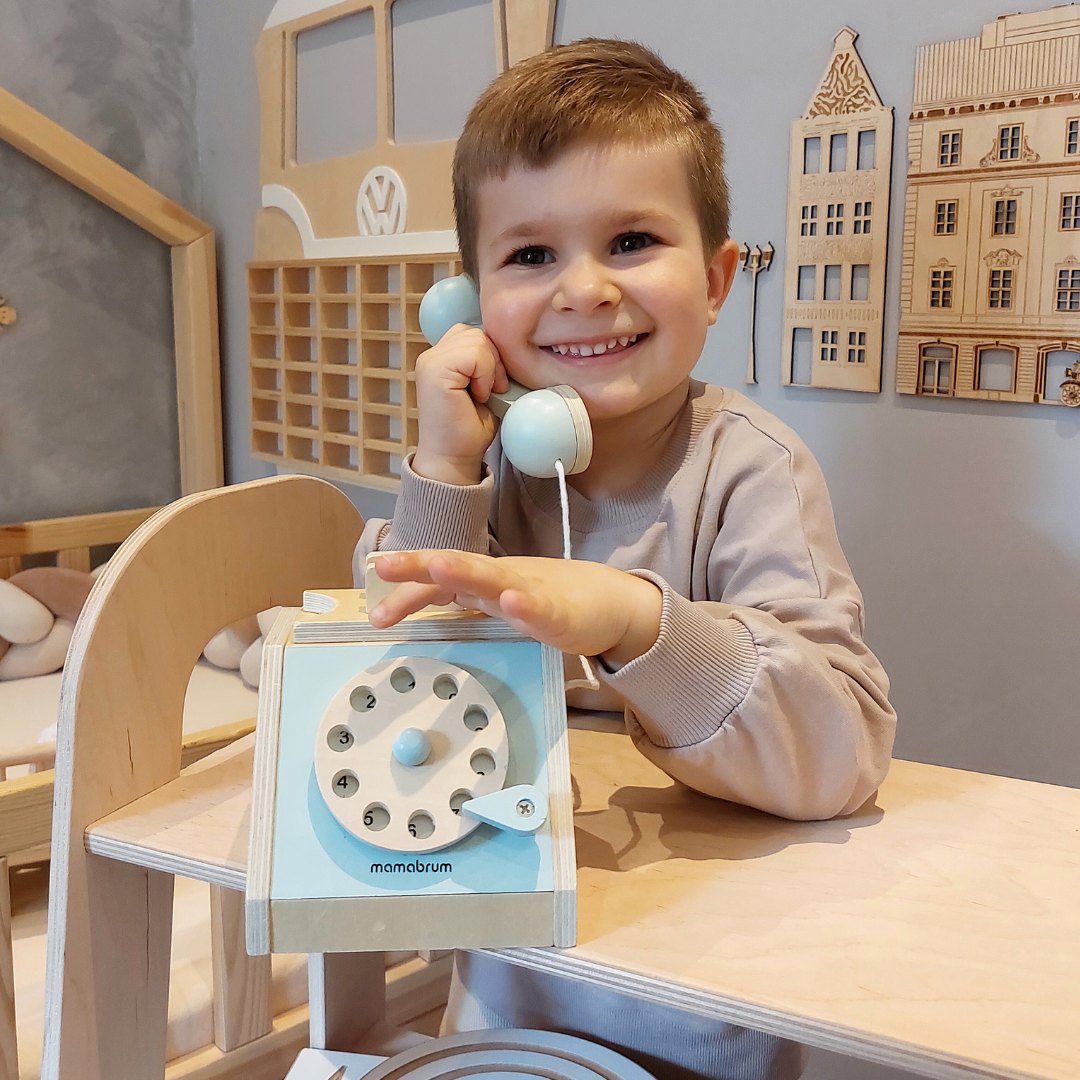 Ретро дървен телефон - мента