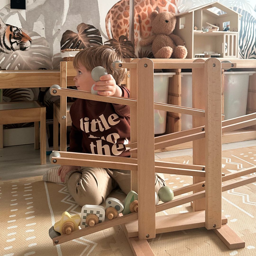 Голям дървен тупик - пързалка с въртящи се елементи