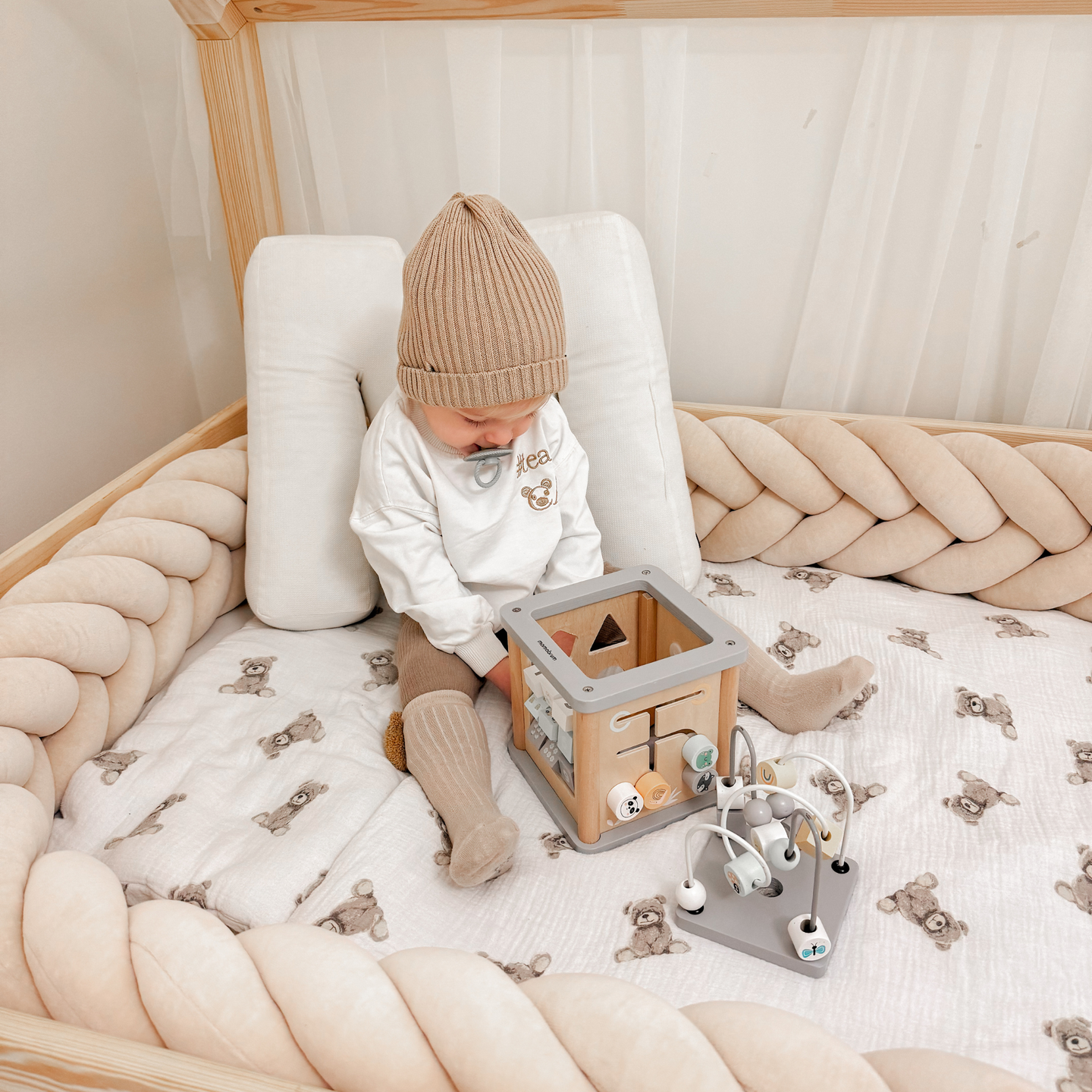 Дървен образователен куб Монтесори - моторен цикъл