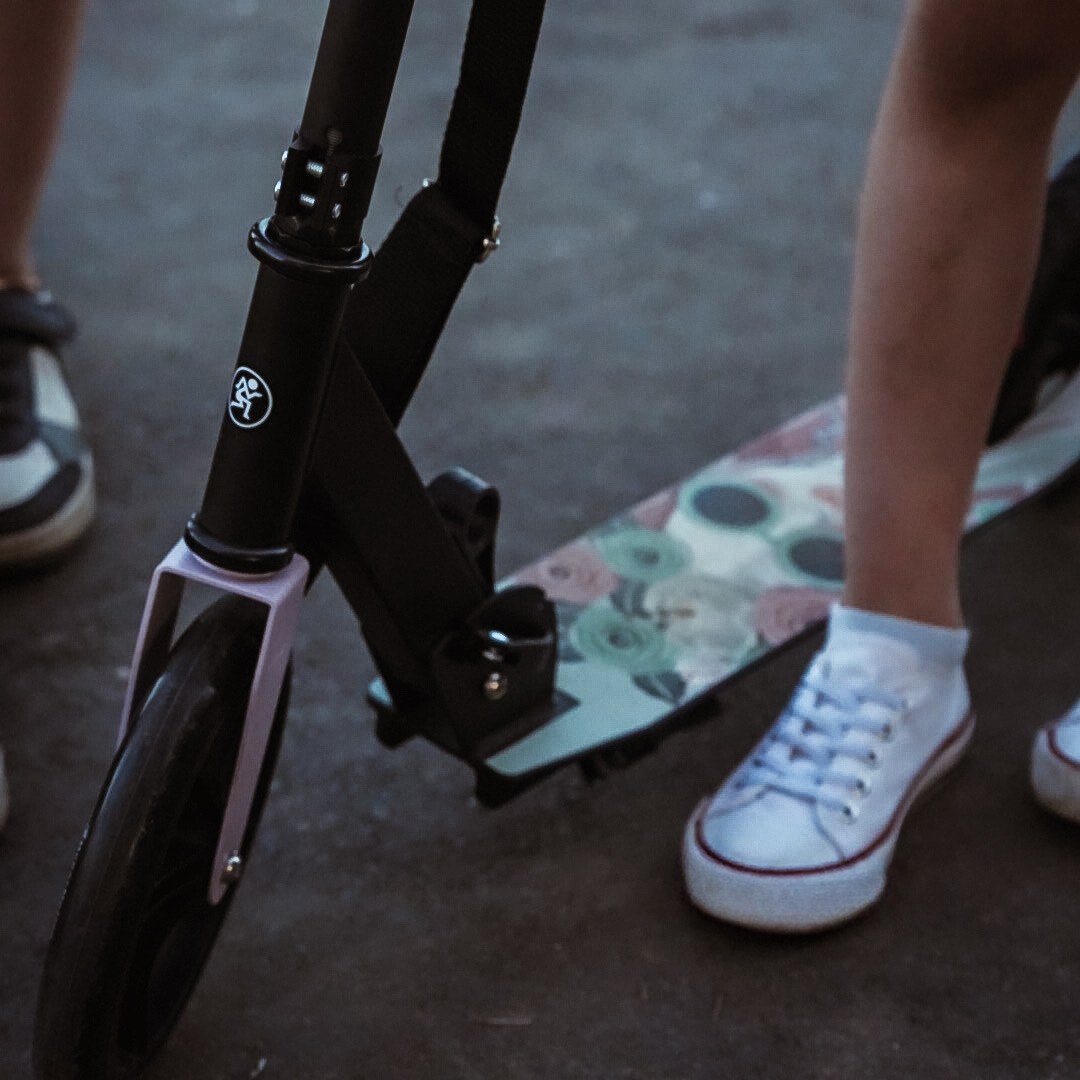 Двуколесен градски скутер VIBE Pink HyperMotion - 100 кг