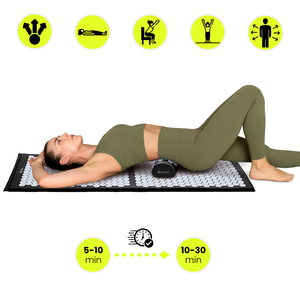Голяма постелка за акупресура с възглавница и калъф - 130 см HyperMotion черно-бяла