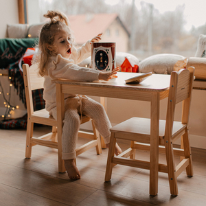 Комплект дървена маса и 2 стола за деца