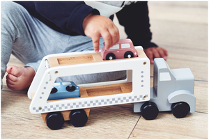 Дървен камион с ремарке с 4 автомобила