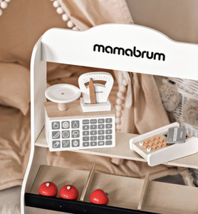 Мини маркет - магазин с кантар, терминал, разплащателна карта и плодове