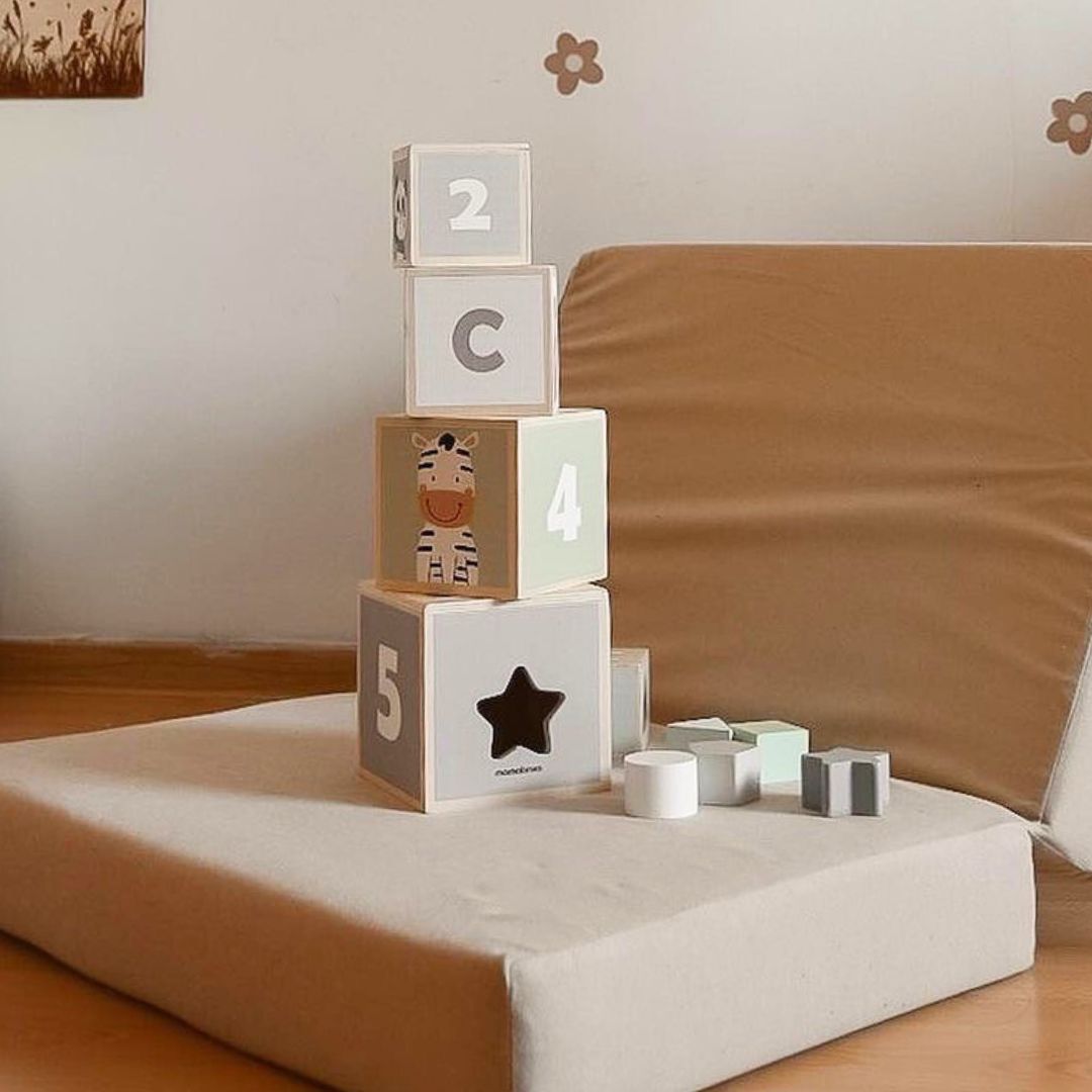 Дървена кула - сортировчик на форми, числа, азбука, животни