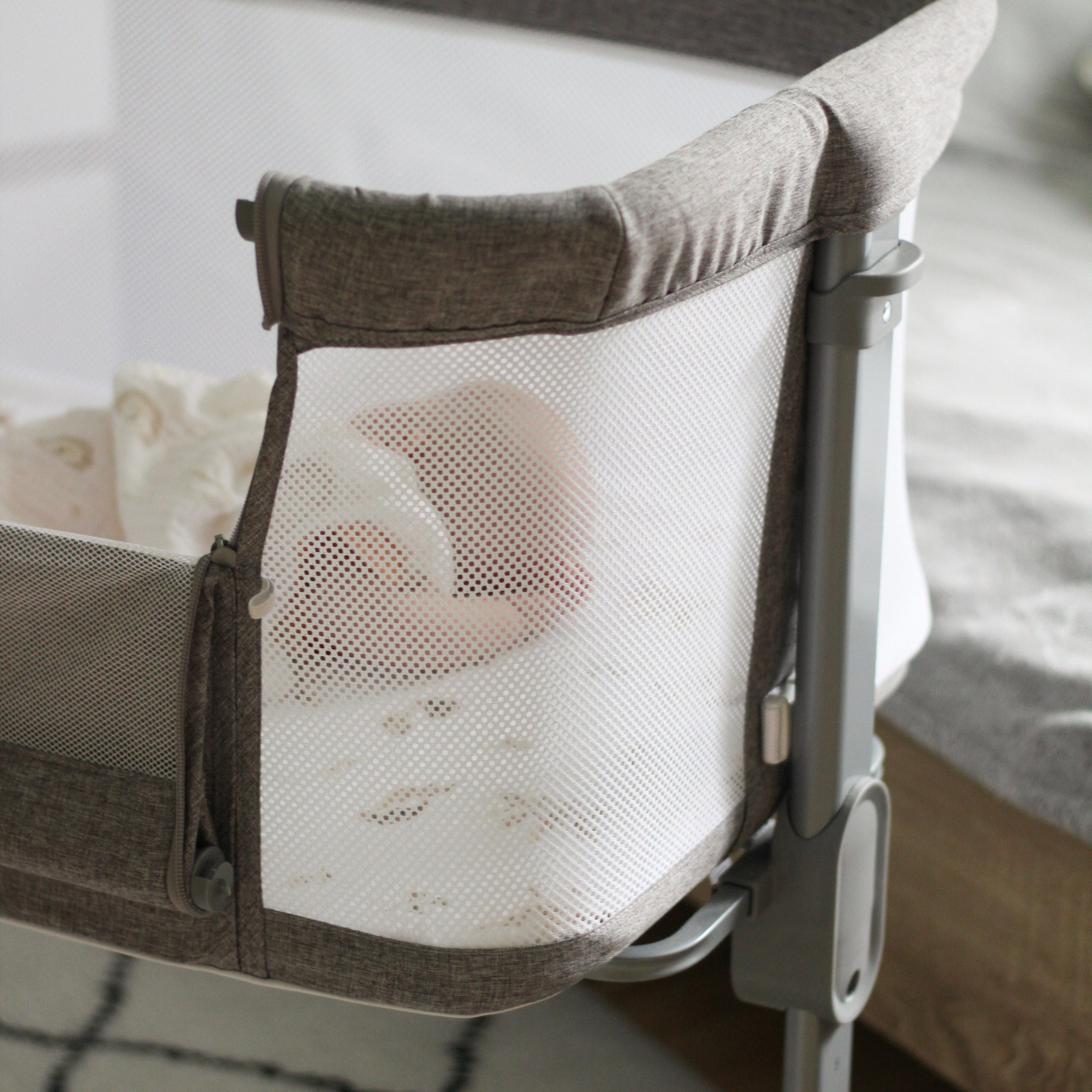 Разтегателно креватче Moby-Система LUNA 3в1 - сиво