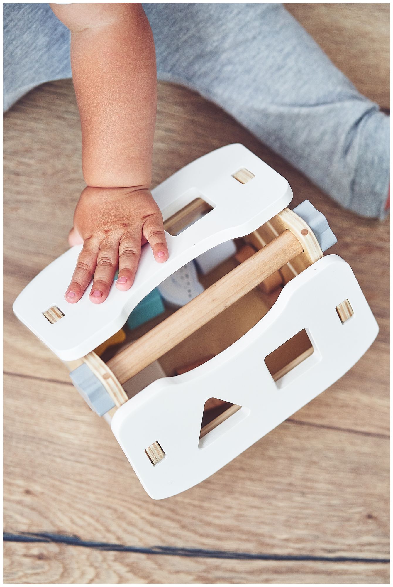 Сортер - образователна дървена къщичка с блокчета