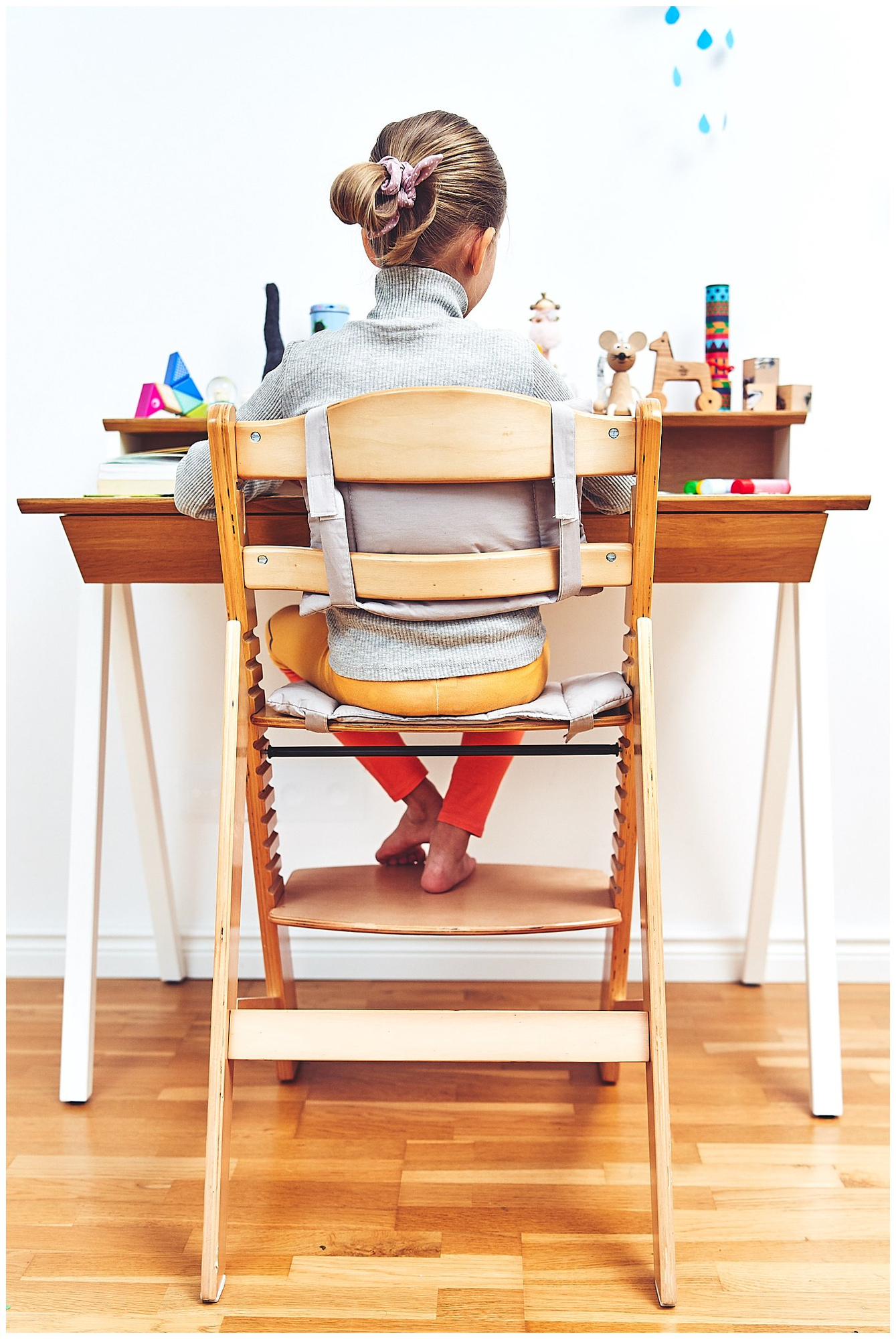 Дървен стол за хранене Moby-System WOODY - цвят на естествено дърво