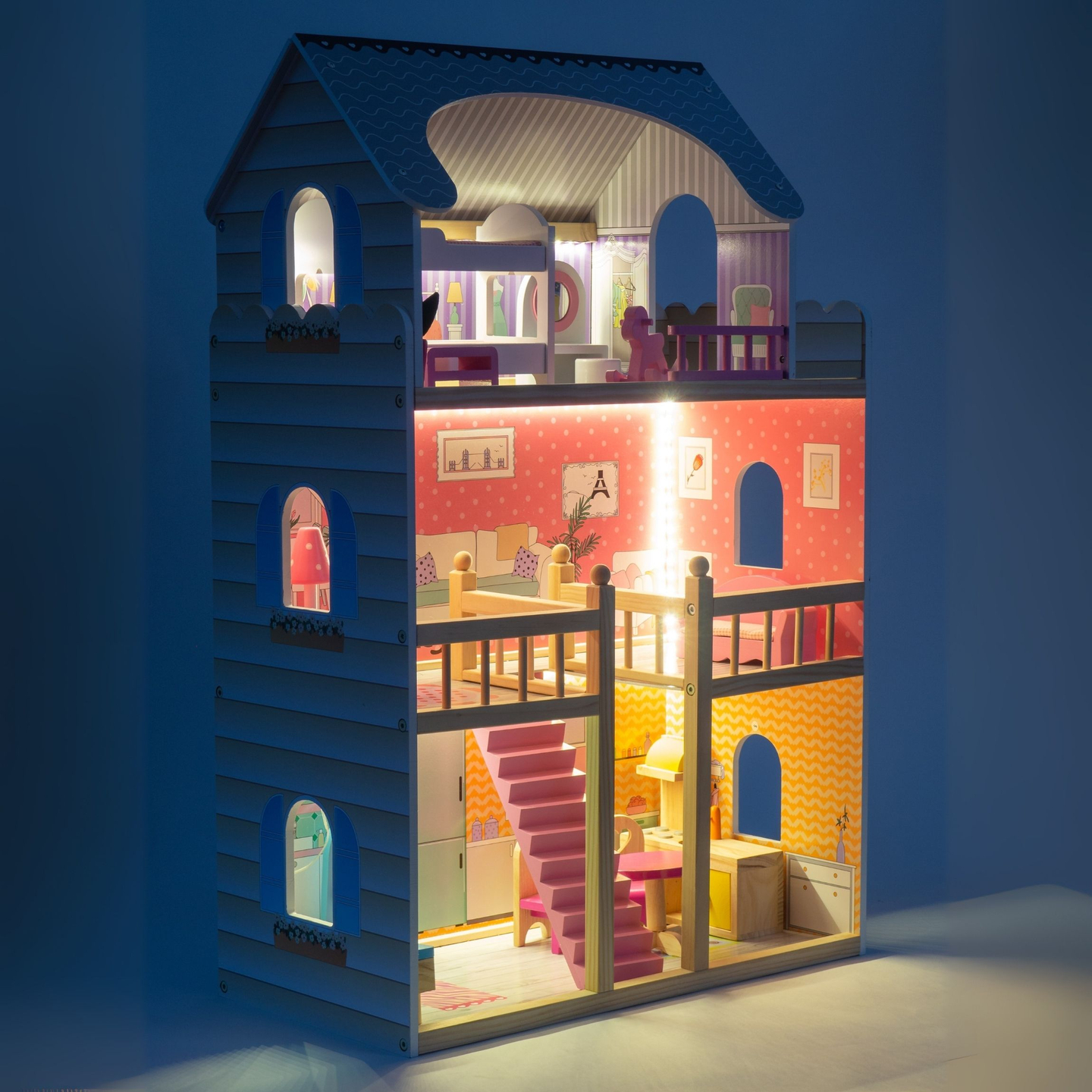 Голяма дървена 3-етажна къща за кукли с тераса, комплект мебели и LED осветление!