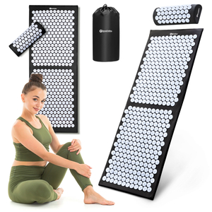 Голяма постелка за акупресура с възглавница и калъф - 130 см HyperMotion черно-бяла