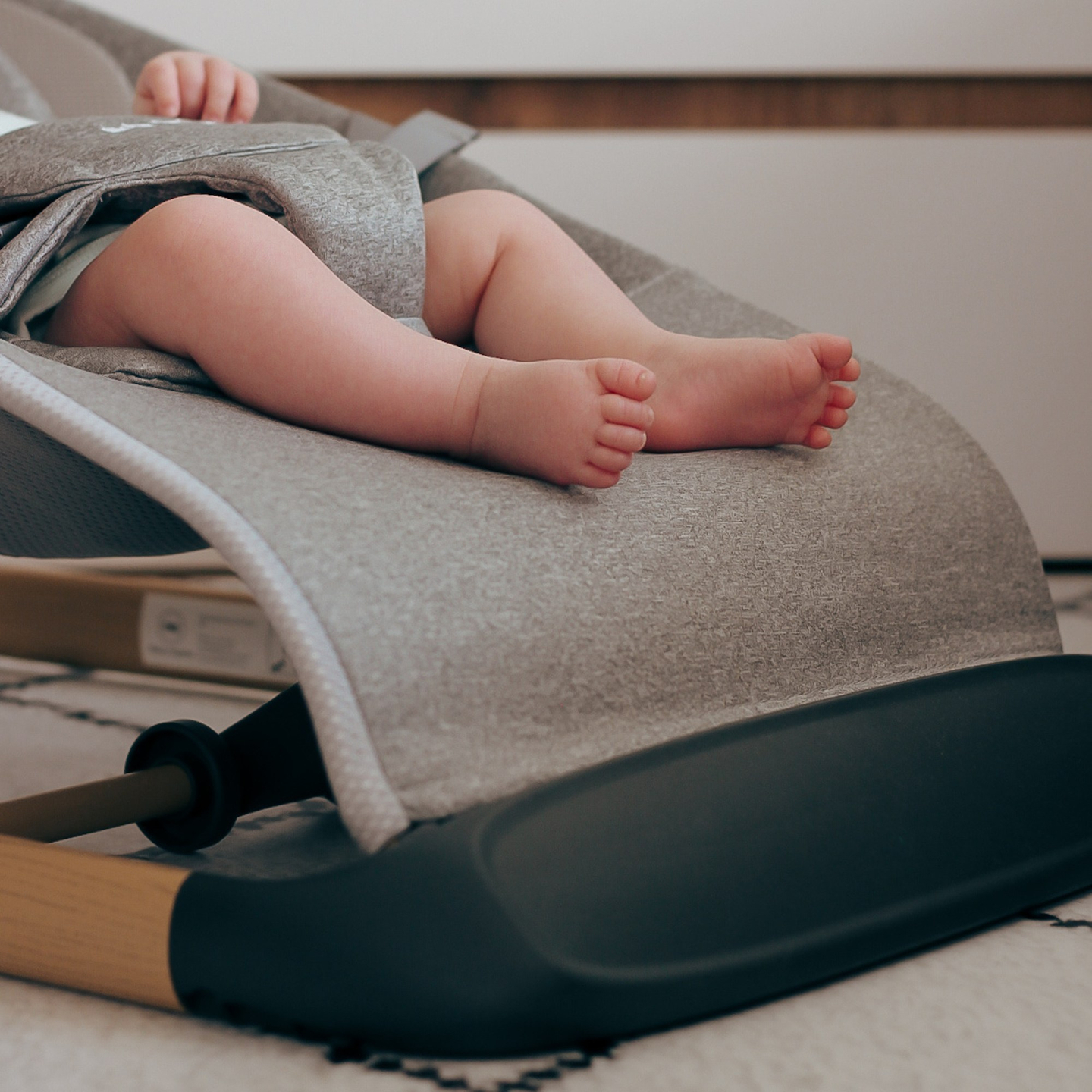 Люлеещ се стол 2 в 1 Moby-Система LILY - сив