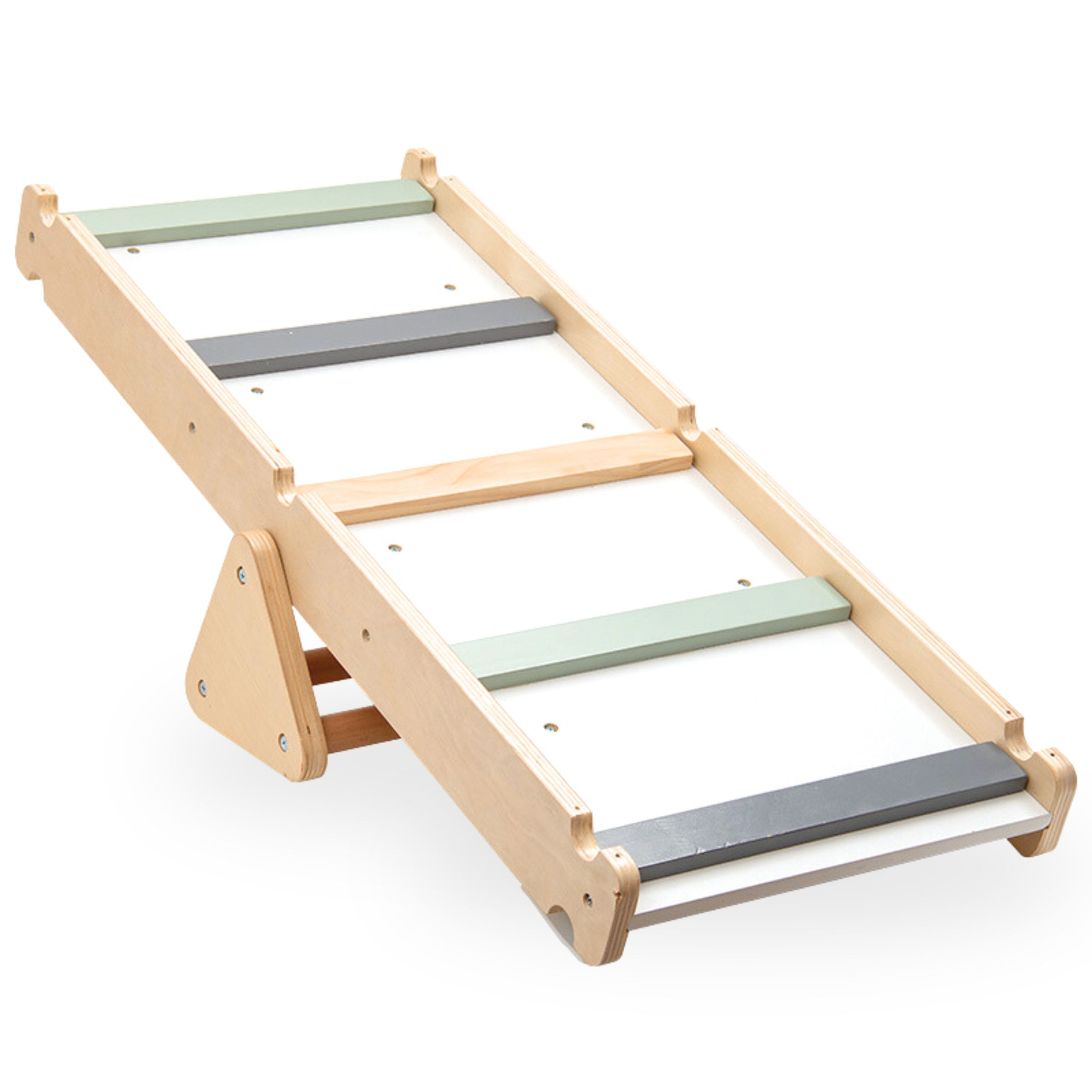 Дървена, домашно направена детска площадка - стълба + стена за катерене + греда за балансиране - триъгълник на Пиклер